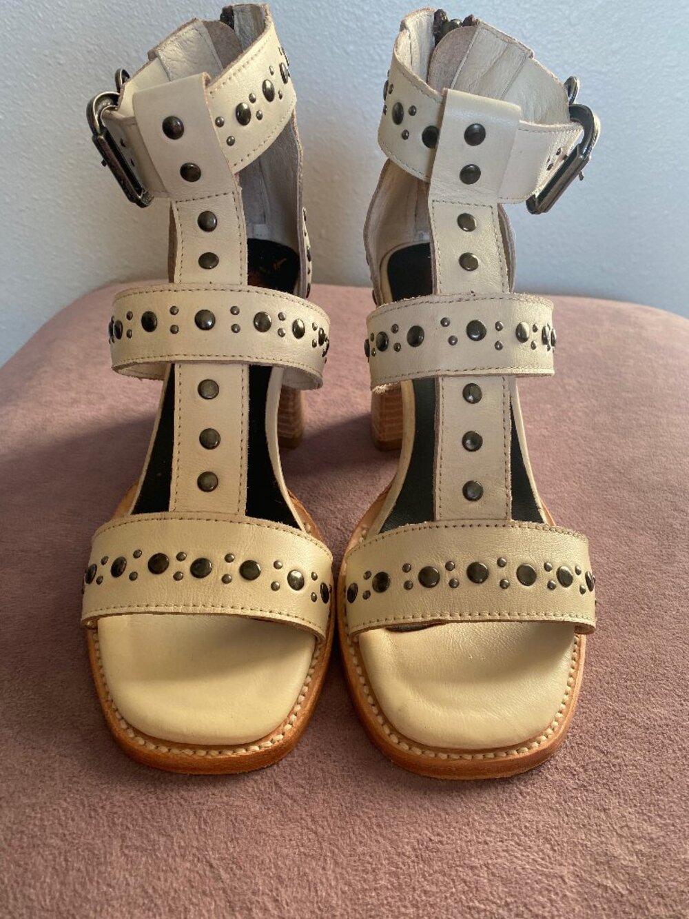 Freebird Jade size 8 - Bone/Ivory